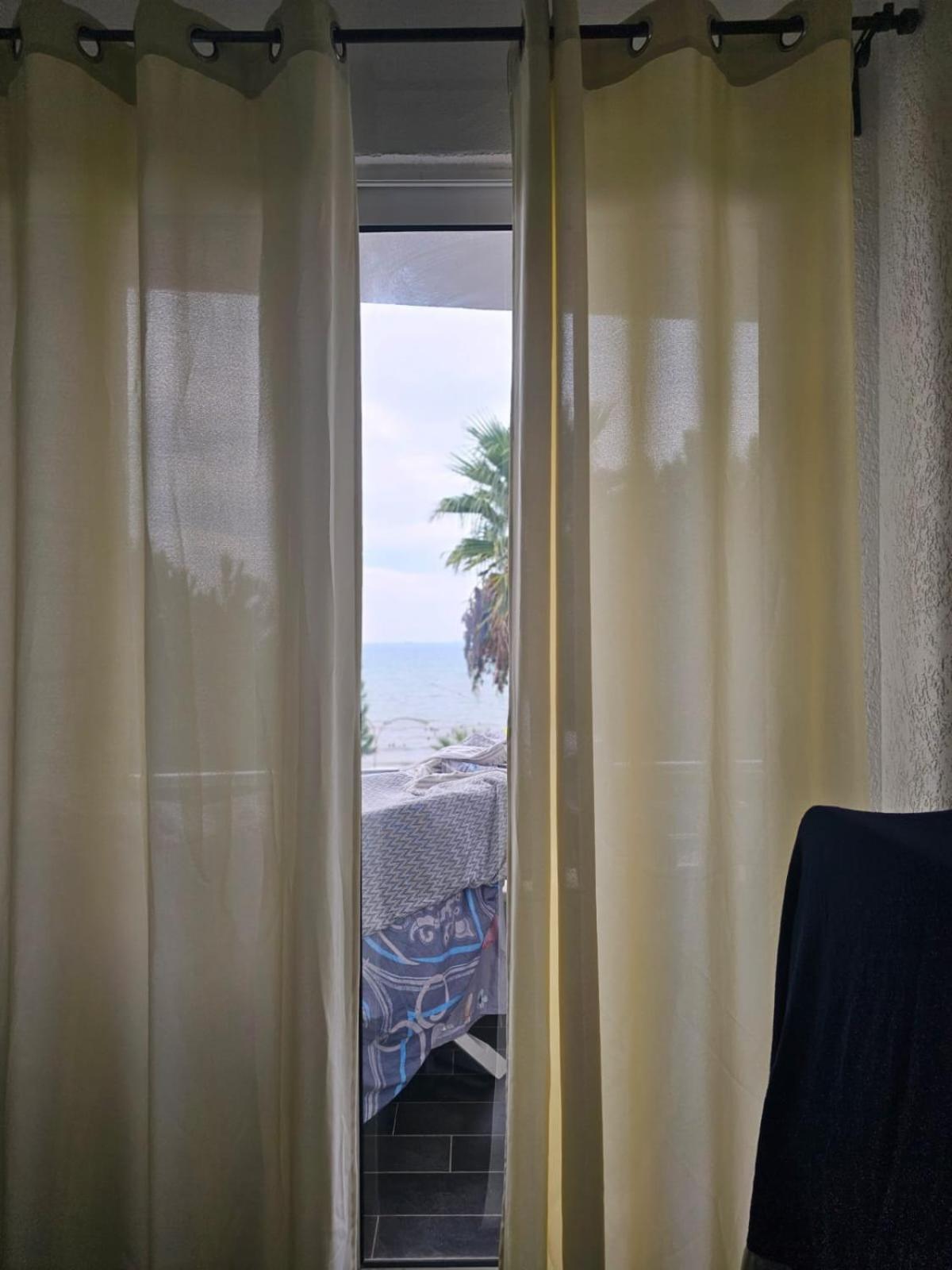 Estia Seaview *